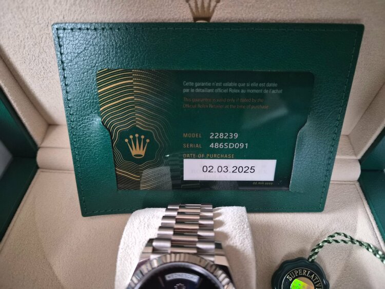 WGブルーオンブレ（高級時計）の商品画像 - 査定依頼日：2026年1月19日 - 最高査定価格：7,600,000円