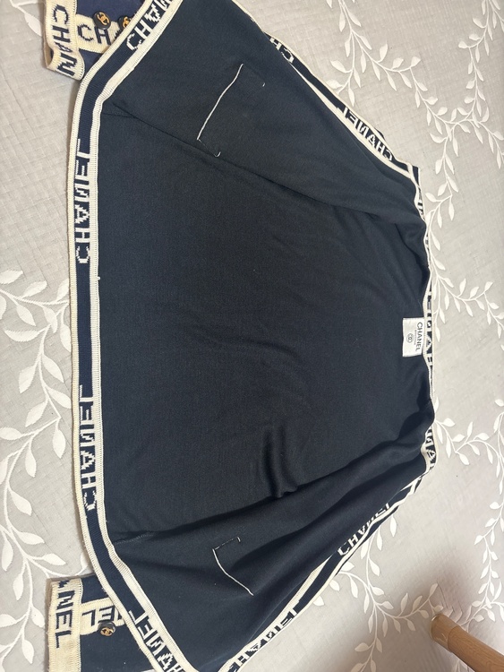 シャネルカーディガン（古着・ファッション）の商品画像 - 査定依頼日：2025年12月22日 - 最高査定価格：30,000円