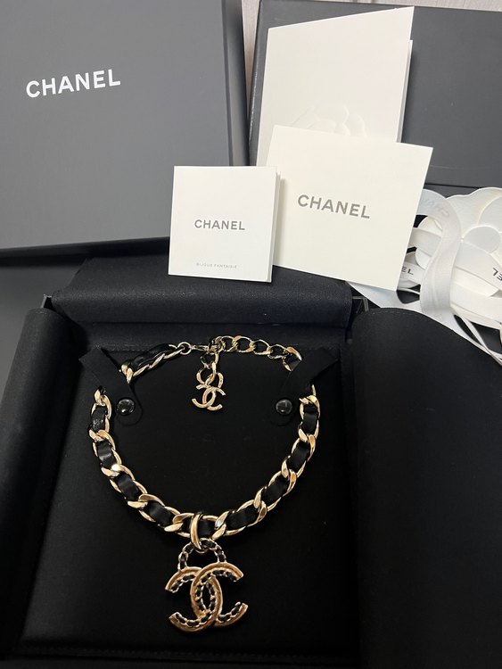 AB7847B07680NH056UNI（古着・ファッション）の商品画像 - 査定依頼日：2022年8月29日