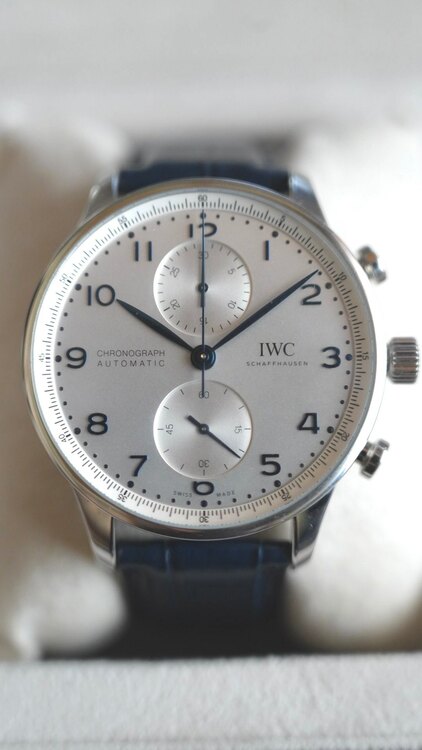 IWC ポルトギーゼ IW37160（高級時計）の商品画像 - 査定依頼日：2025年3月30日 - 最高査定価格：800,000円