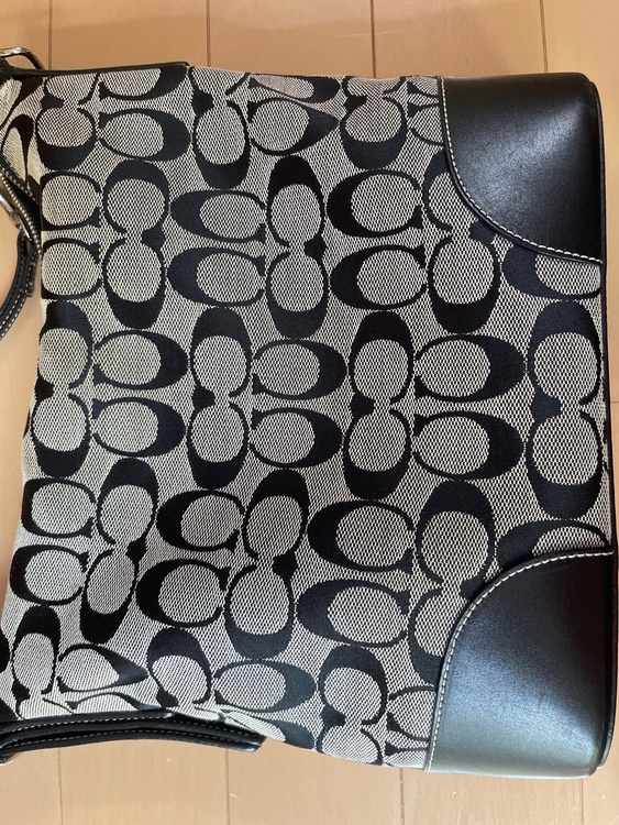  No D3K-6347（ブランドバッグ）の商品画像 - 査定依頼日：2026年4月11日 - 最高査定価格：1,500円