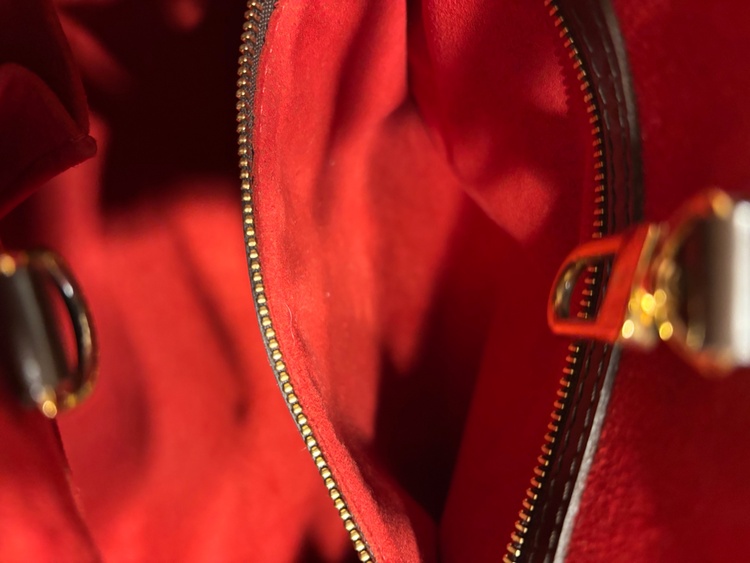 ルイヴィトン ダミエ （ブランドバッグ）の商品画像 - 査定依頼日：2026年2月18日 - 最高査定価格：125,000円