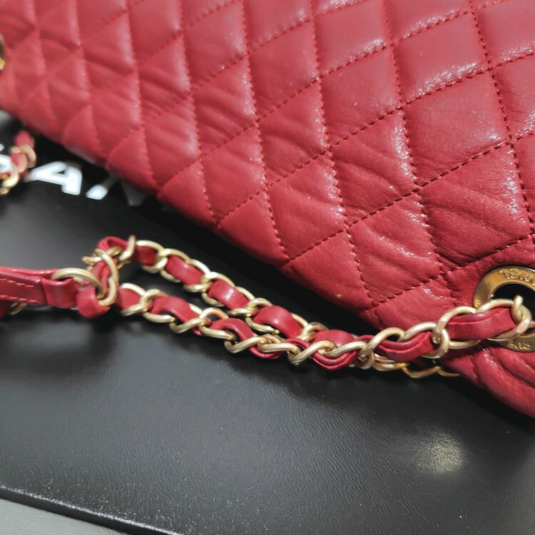 マトラッセ　ショルダーバッグ　スパークルレザー（ブランドバッグ）の商品画像 - 査定依頼日：2025年9月14日 - 最高査定価格：200,000円