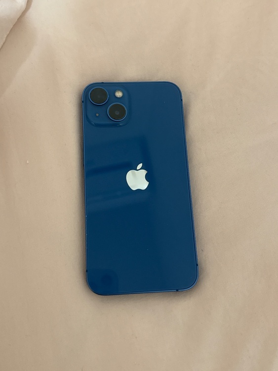 iPhone iPhone 13 128GB docomo（スマホ）の商品画像 - 査定依頼日：2026年8月5日 - 最高査定価格：40,000円