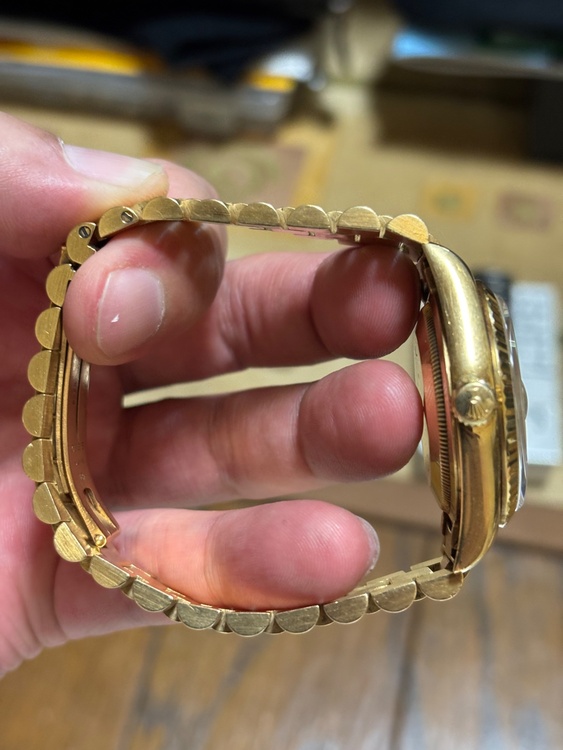 シャンパンイエローゴールド（高級時計）の商品画像 - 査定依頼日：2026年3月28日 - 最高査定価格：3,150,000円