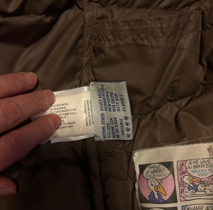 モンクレールk2（古着・ファッション）の商品画像 - 査定依頼日：2025年10月23日 - 最高査定価格：36,000円