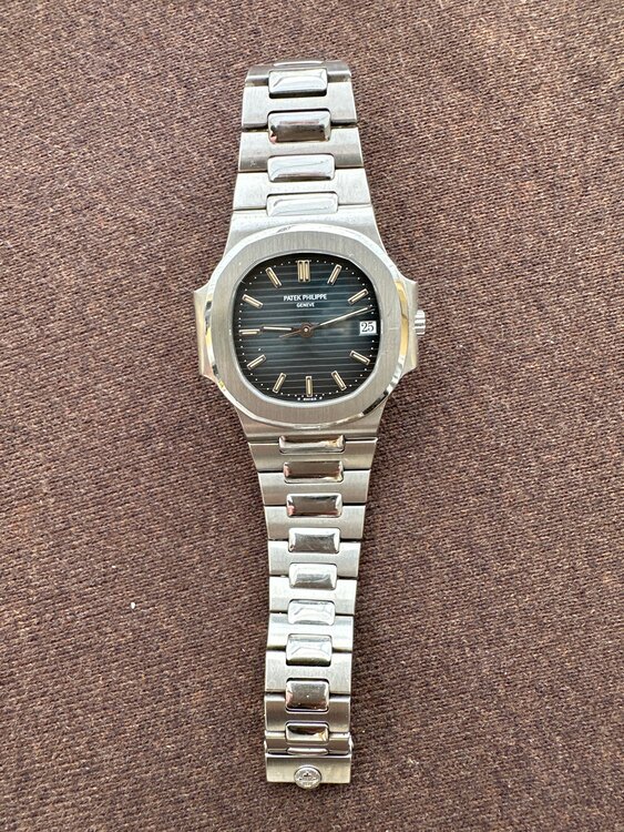 パテックフィリップ ノーチラス （高級時計）の商品画像 - 査定依頼日：2025年4月12日 - 最高査定価格：16,000,000円