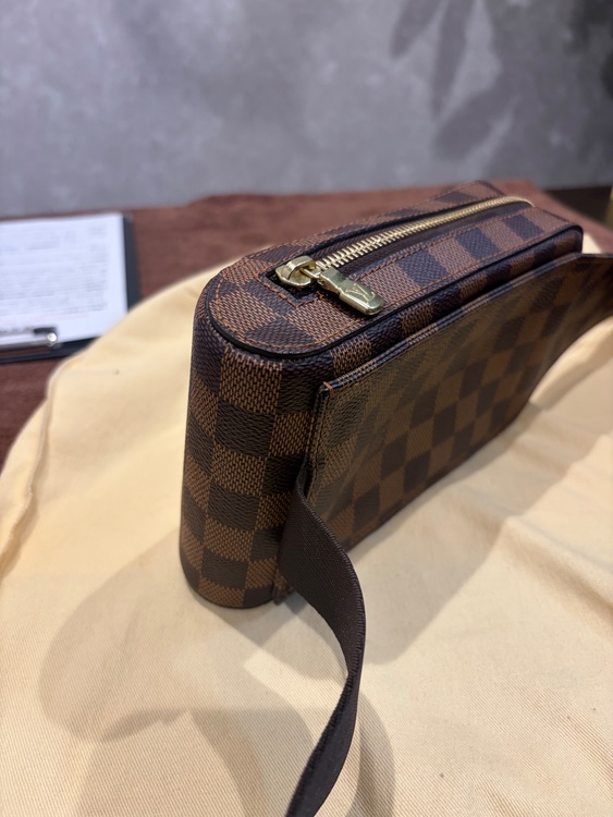 ジェロニモス（ブランドバッグ）の商品画像 - 査定依頼日：2025年10月27日 - 最高査定価格：78,000円