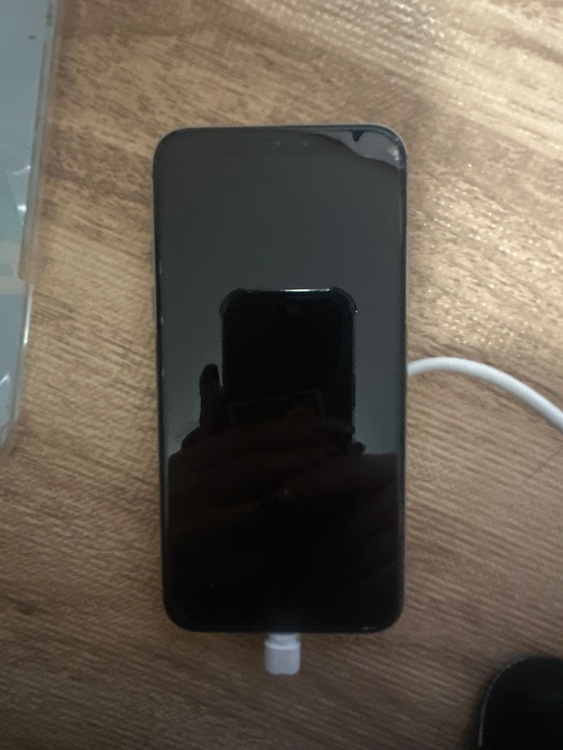 iPhoneXS 64GB au（スマホ）の商品画像 - 査定依頼日：2026年1月15日 - 最高査定価格：11,000円