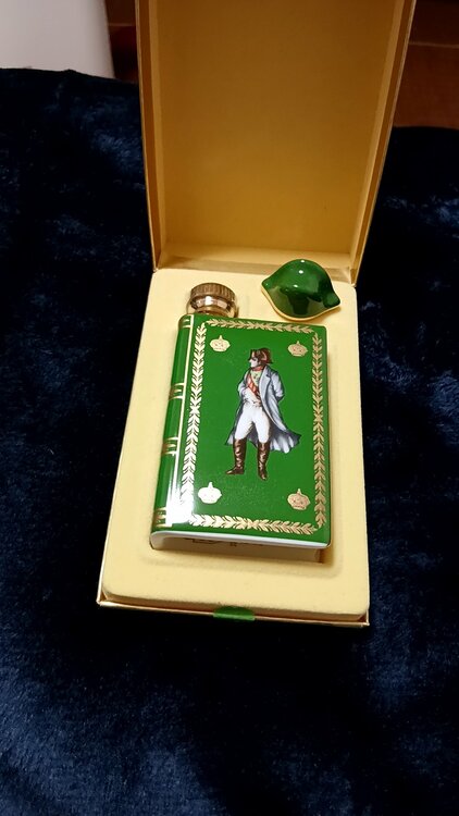 ブランデー カミュ （お酒）の商品画像 - 査定依頼日：2026年3月9日 - 最高査定価格：50円