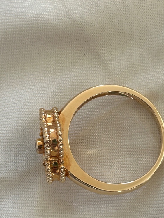 ヴァンクリーフ＆アーペル  アルハンブラ リング K18YG／オニキ（金・貴金属）の商品画像 - 査定依頼日：2025年12月18日 - 最高査定価格：300,000円