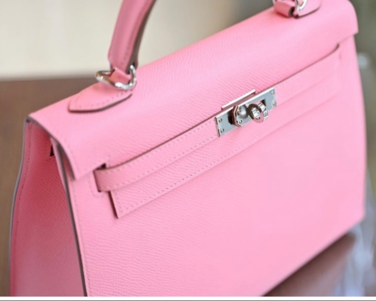 HERMES ケリー（ブランドバッグ）の商品画像 - 査定依頼日：2026年6月2日 - 最高査定価格：23,300,000円