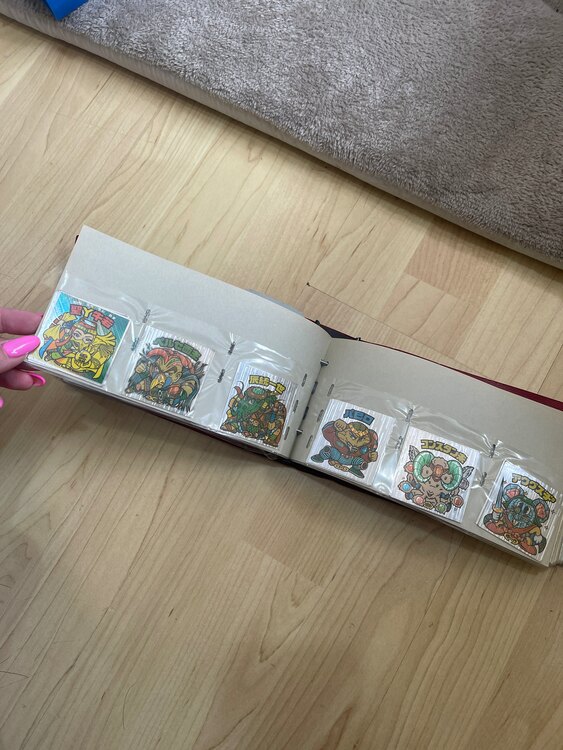 ビックリマンシール（トレカ）の商品画像 - 査定依頼日：2025年4月10日 - 最高査定価格：3,000円