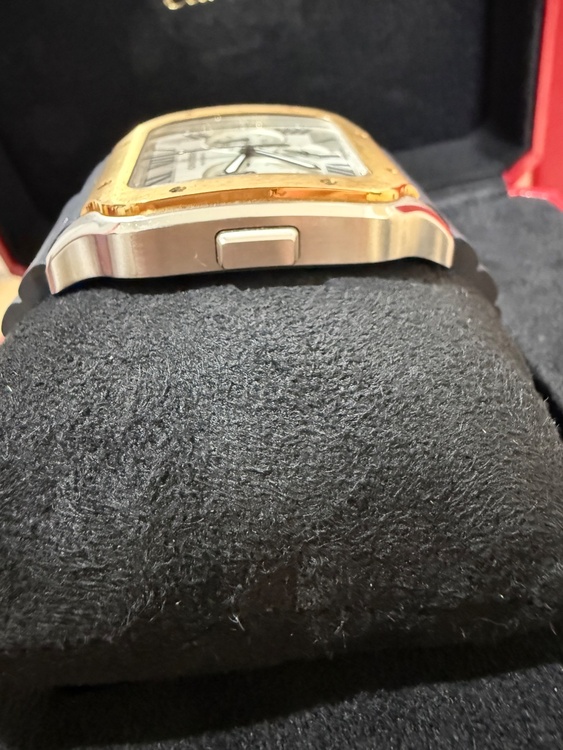 Cartier サントス　クロノグラフ　XL（高級時計）の商品画像 - 査定依頼日：2026年10月6日 - 最高査定価格：1,600,000円