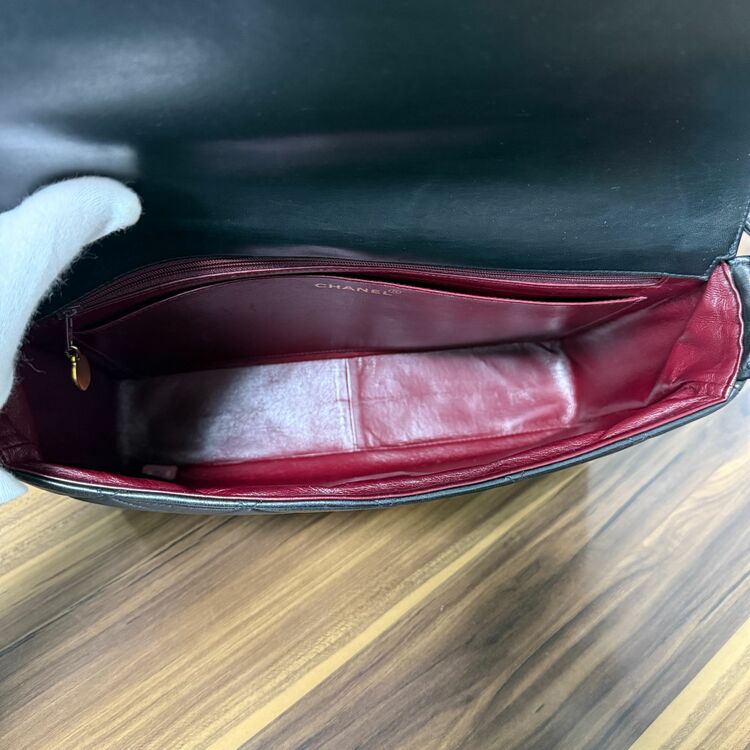 マトラッセ ショルダーバッグ ブラック（ブランドバッグ）の商品画像 - 査定依頼日：2025年8月22日 - 最高査定価格：170,000円