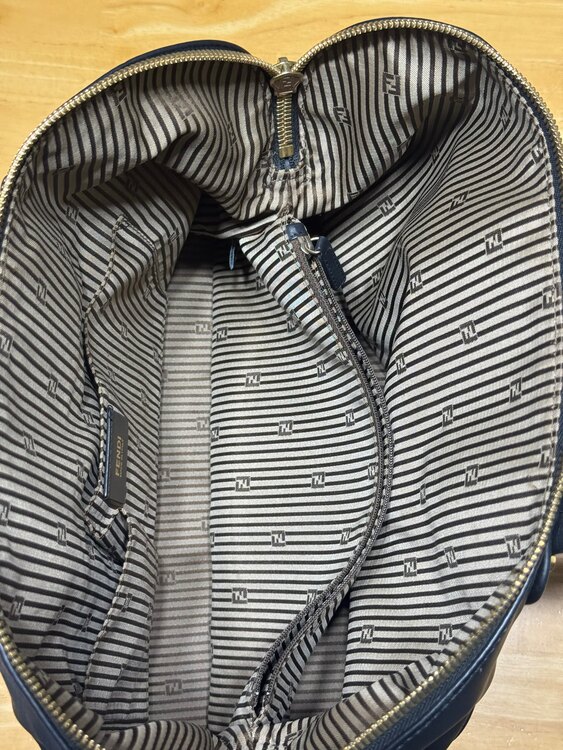 フェンディ  （ブランドバッグ）の商品画像 - 査定依頼日：2025年5月20日 - 最高査定価格：23,000円