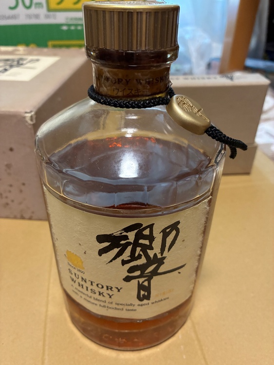 ウイスキー サントリー響 （お酒）の商品画像 - 査定依頼日：2026年1月7日 - 最高査定価格：14,000円