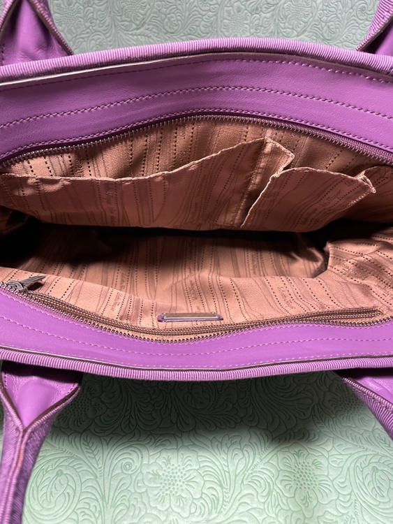 フェラガモ  （ブランドバッグ）の商品画像 - 査定依頼日：2026年3月3日 - 最高査定価格：5,000円