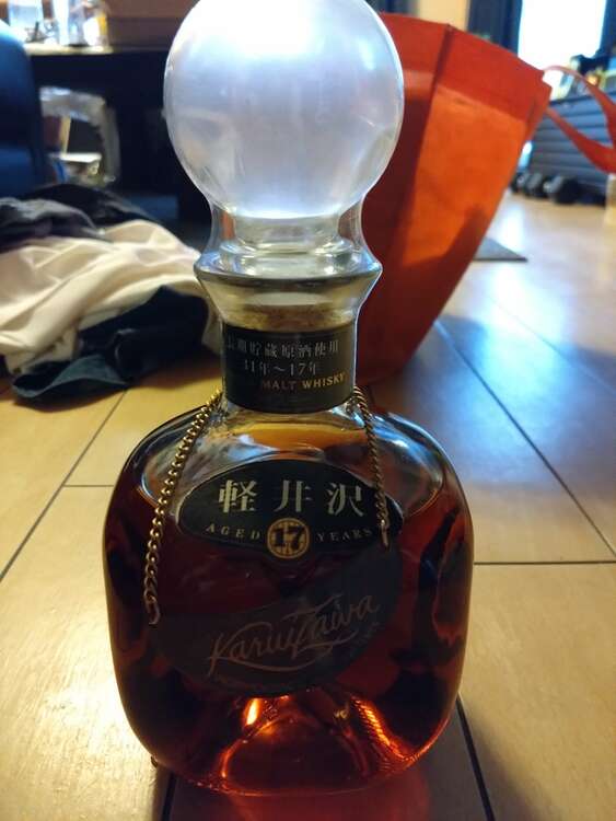 ウイスキー 軽井沢 （お酒）の商品画像 - 査定依頼日：2025年5月2日 - 最高査定価格：155,000円