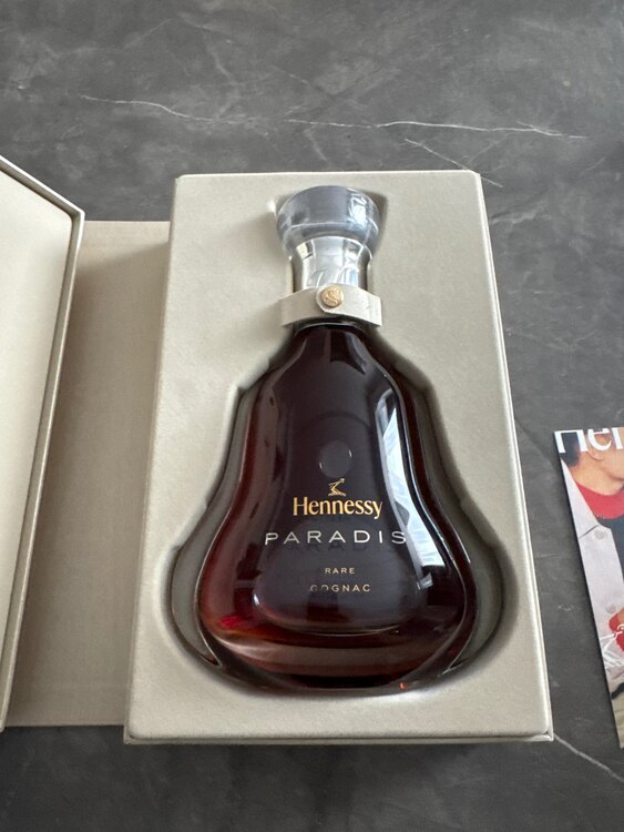 ブランデー ヘネシー （お酒）の商品画像 - 査定依頼日：2025年4月14日 - 最高査定価格：47,000円