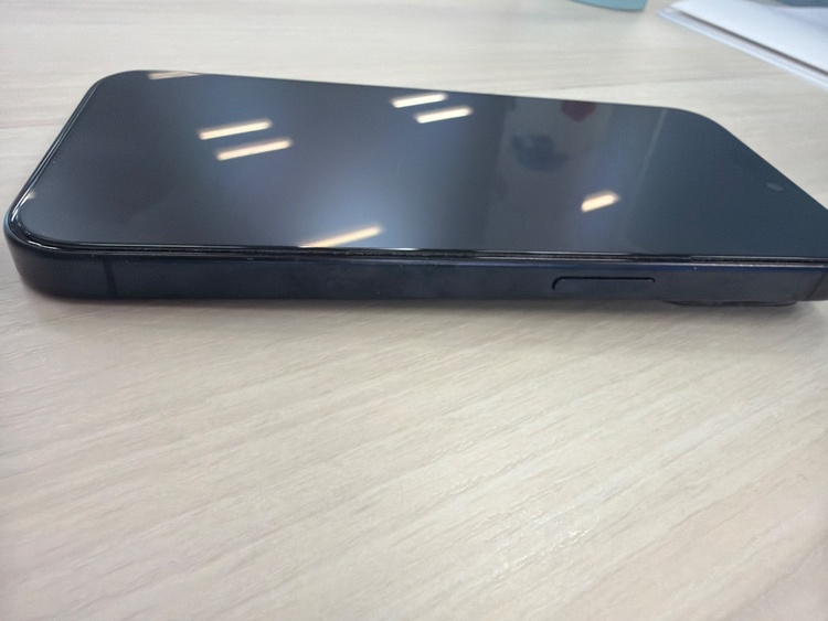 iPhone 15 Pro 256GB SIMフリー（スマホ）の商品画像 - 査定依頼日：2026年5月18日 - 最高査定価格：90,000円