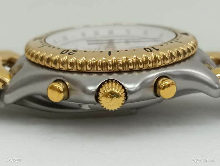 プロフェッショナル（高級時計）の商品画像 - 査定依頼日：2025年4月24日 - 最高査定価格：55,000円