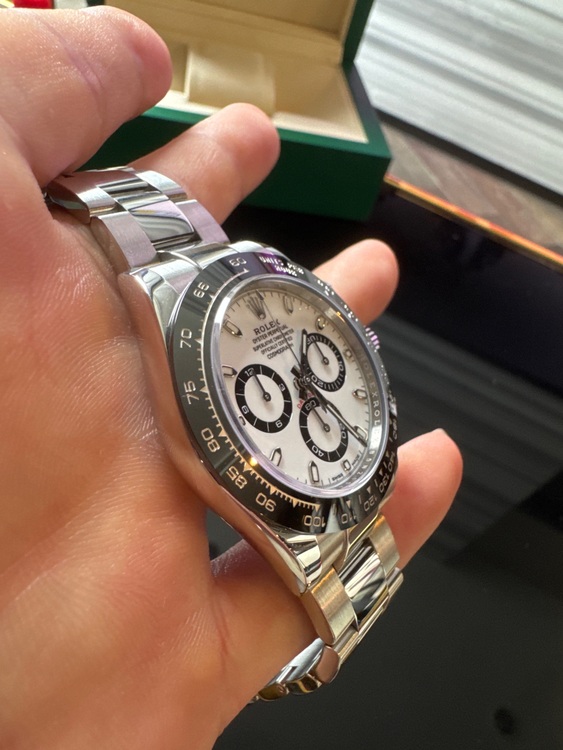 ロレックス デイトナ 116500LN whit（高級時計）の商品画像 - 査定依頼日：2025年7月27日 - 最高査定価格：4,360,000円