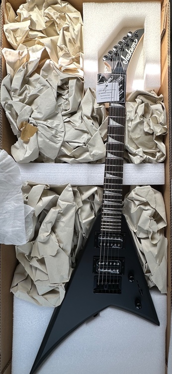 Jackson/JS Series RR（ピアノ・楽器・PA機材）の商品画像 - 査定依頼日：2026年4月23日 - 最高査定価格：10,000円