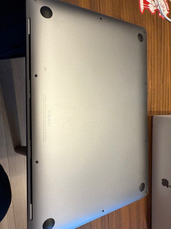 MacBookAir 2020 M1 16gb SSD512（PC・タブレット）の商品画像 - 査定依頼日：2025年5月25日 - 最高査定価格：50,000円