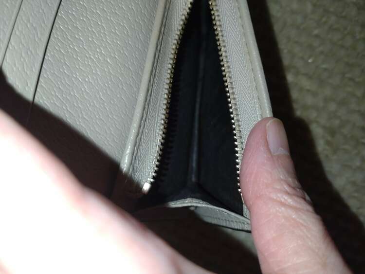 〔オフィディア〕 GG ミニウォレット (コイン＆紙幣入れ付き）（ブランド財布・小物）の商品画像 - 査定依頼日：2025年4月13日 - 最高査定価格：15,000円