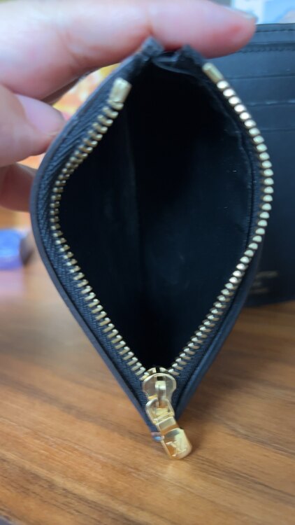 ポルトフォイユ・ドーフィーヌ コンパクト（ブランド財布・小物）の商品画像 - 査定依頼日：2025年5月18日 - 最高査定価格：35,000円