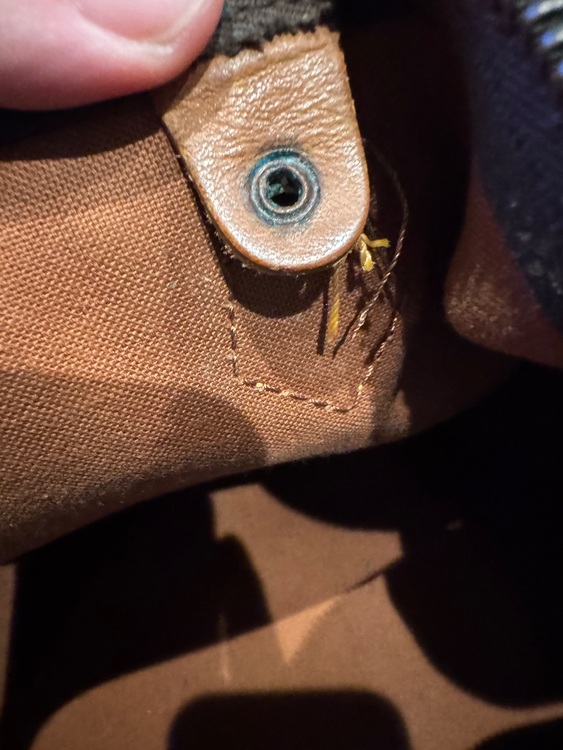 ルイヴィトン（ブランドバッグ）の商品画像 - 査定依頼日：2025年11月18日 - 最高査定価格：25,000円