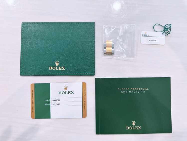 ロレックス GMTマスター 116713Ln（高級時計）の商品画像 - 査定依頼日：2025年5月27日 - 最高査定価格：2,020,000円