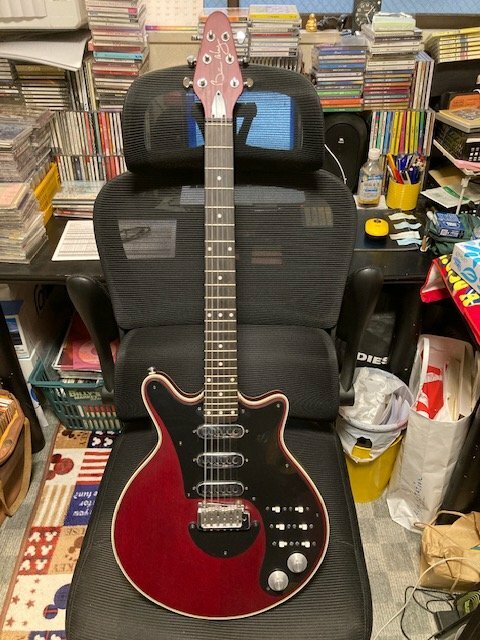 ブライアンメイ　レッドスペシャル（ピアノ・楽器・PA機材）の商品画像 - 査定依頼日：2026年3月30日 - 最高査定価格：53,000円