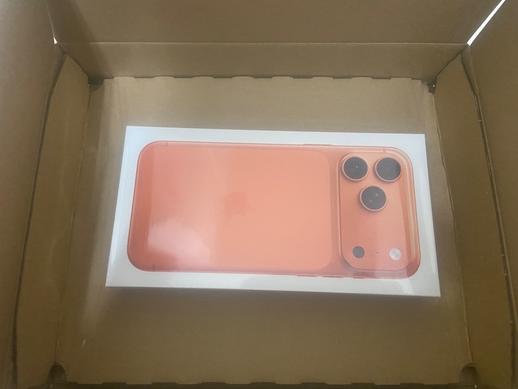 iPhone 17 Pro Max 512GB SIMフリー（スマホ）の商品画像 - 査定依頼日：2026年1月4日 - 最高査定価格：219,000円