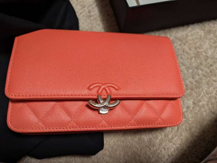 チェーンウォレットハーフココ（ブランドバッグ）の商品画像 - 査定依頼日：2025年4月29日 - 最高査定価格：210,000円