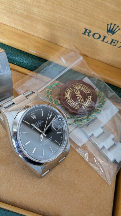 ロレックス パーペチュアルデイト 15200（高級時計）の商品画像 - 査定依頼日：2026年1月12日 - 最高査定価格：750,000円