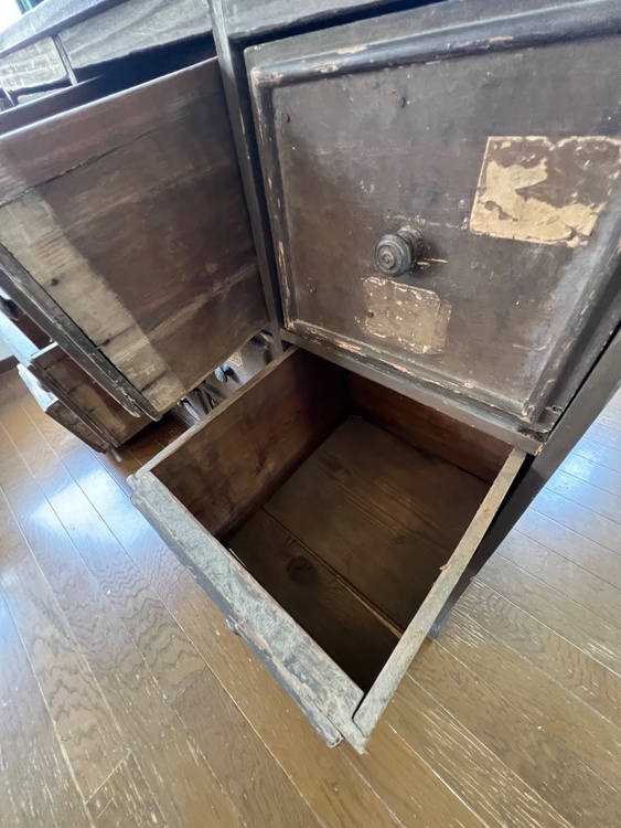 1800年代、フランス製アンティーク家具（家具・寝具）の商品画像 - 査定依頼日：2026年5月16日 - 最高査定価格：5,000円