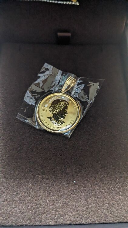 K18ペンダント純金メープルコイン2023年製金貨1/4オンス（金・貴金属）の商品画像 - 査定依頼日：2025年6月4日 - 最高査定価格：159,000円