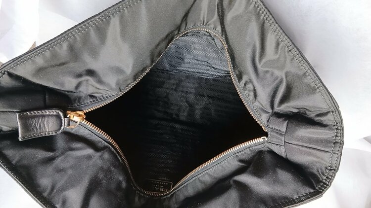 プラダ（ブランドバッグ）の商品画像 - 査定依頼日：2026年7月4日 - 最高査定価格：50,000円