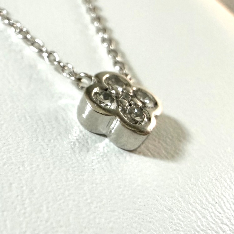 ヴァンドーム青山　プラチナ950 850 ダイヤ0.17ct ネックレス（金・貴金属）の商品画像 - 査定依頼日：2026年3月2日 - 最高査定価格：35,000円