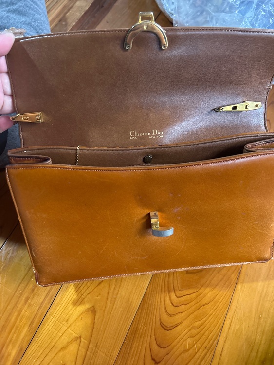 ディオール  （ブランドバッグ）の商品画像 - 査定依頼日：2025年11月11日 - 最高査定価格：10,000円