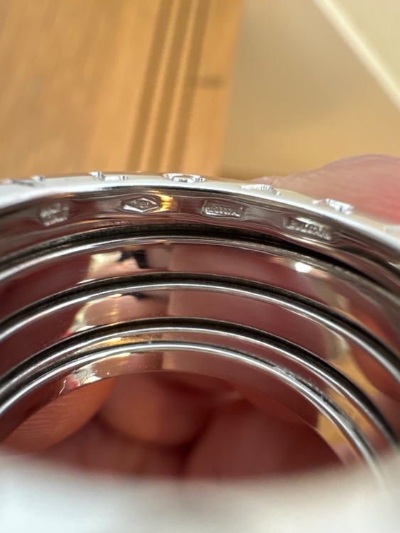 ブルガリバッグ  （ブランドバッグ）の商品画像 - 査定依頼日：2025年6月5日 - 最高査定価格：90,000円