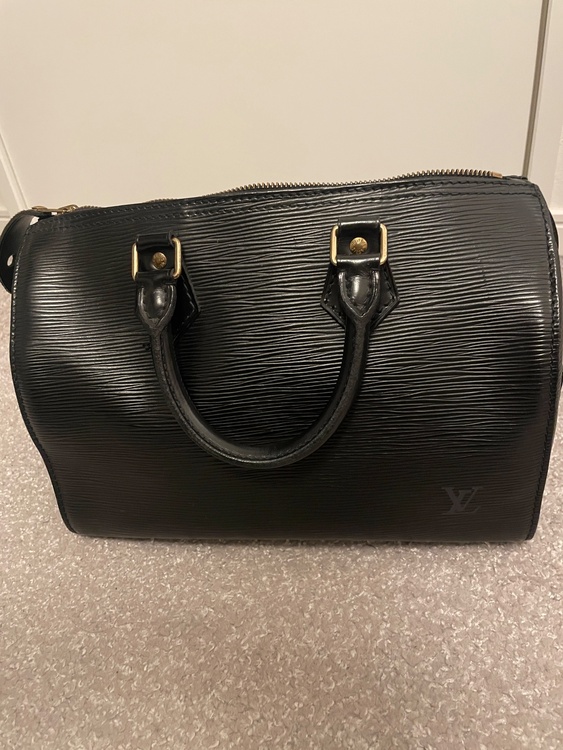 ルイヴィトン エピ （ブランドバッグ）の商品画像 - 査定依頼日：2025年12月18日 - 最高査定価格：75,000円