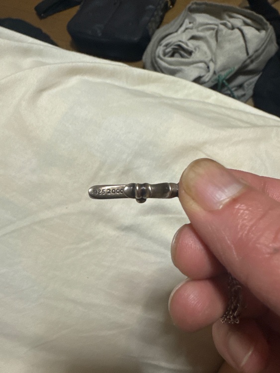 ファットクロス/タイニーファットクロスチャーム（宝石）の商品画像 - 査定依頼日：2026年2月27日 - 最高査定価格：100,000円