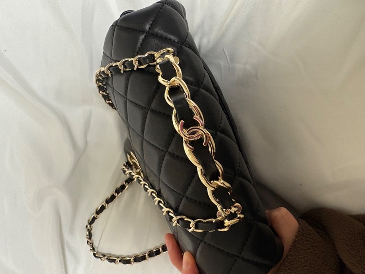 トップハンドル ミニ クラシック ハンドバッグ（ブランドバッグ）の商品画像 - 査定依頼日：2026年2月4日 - 最高査定価格：650,000円