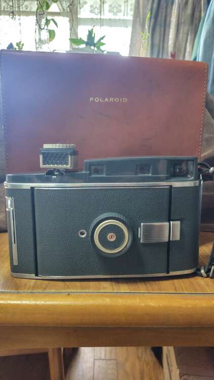 ポラロイドカメラ（カメラ）の商品画像 - 査定依頼日：2025年5月11日 - 最高査定価格：4,000円