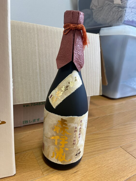 焼酎 森伊蔵 （お酒）の商品画像 - 査定依頼日：2025年6月1日 - 最高査定価格：9,000円