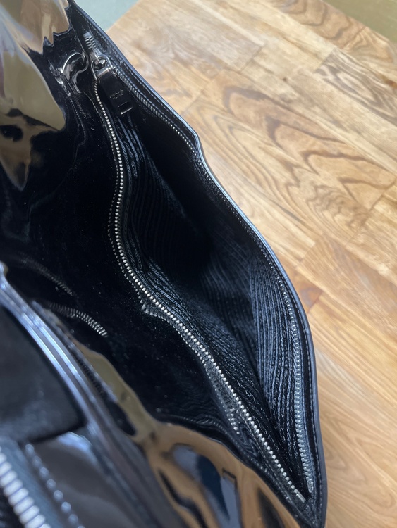 プラダ  （ブランドバッグ）の商品画像 - 査定依頼日：2025年12月12日 - 最高査定価格：10,000円