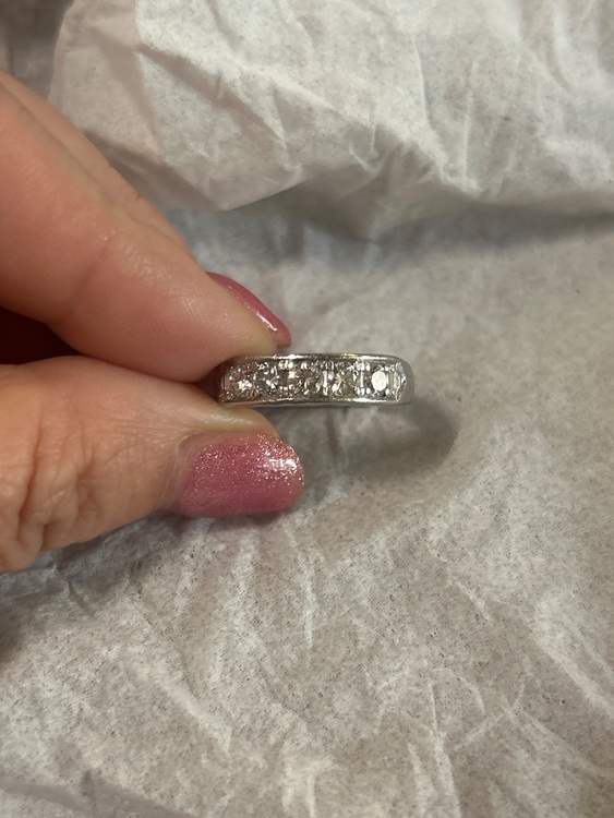 ダイヤ入り指輪（金・貴金属）の商品画像 - 査定依頼日：2025年9月28日 - 最高査定価格：150,000円